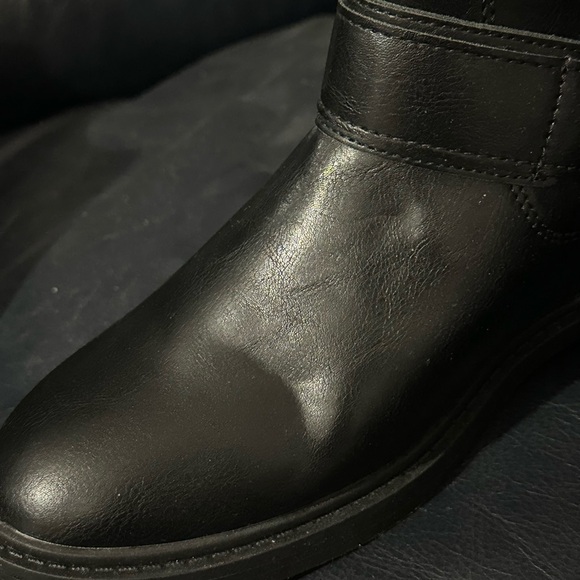 Old Navy Black Faux Leather Moto Boots Black Women’s 9 - Picture 4 of 8